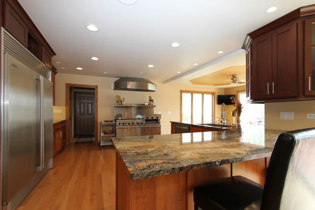 710 S Riverside Dr, Mchenry, IL 60050 photo 5