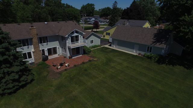 710 S Riverside Dr, Mchenry, IL 60050 photo 2