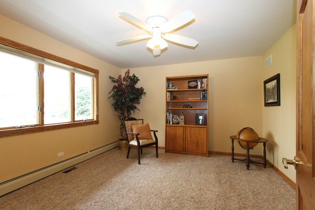 710 S Riverside Dr, Mchenry, IL 60050 photo 16