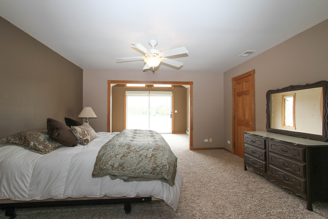 710 S Riverside Dr, Mchenry, IL 60050 photo 7