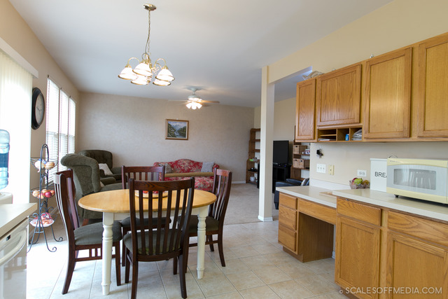 1033 Spinnaker St, Elgin, IL 60123 photo 7