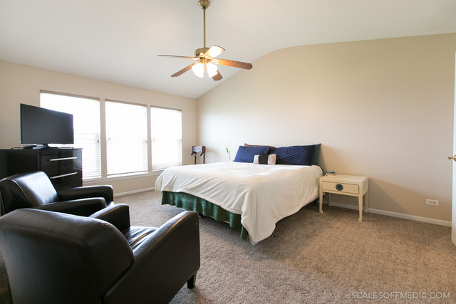 1033 Spinnaker St, Elgin, IL 60123 photo 8