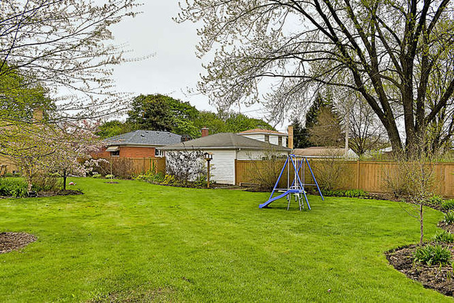 244 S Hatlen Ave, Mount Prospect, IL 60056 photo 22
