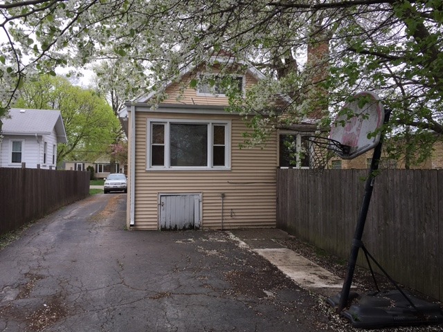 330 Grove Ave, Des Plaines, IL 60016 photo 13