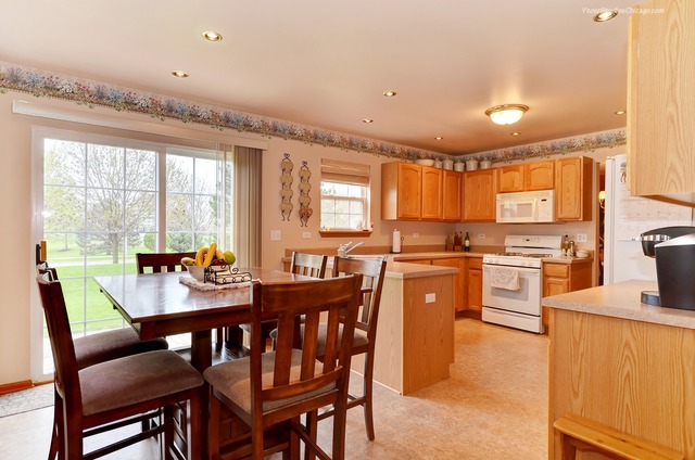 2226 Ashby Ln, Plainfield, IL 60586 photo 8