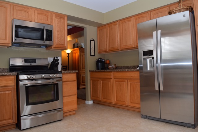 13811 S Kendall Dr, Plainfield, IL 60544 photo 5
