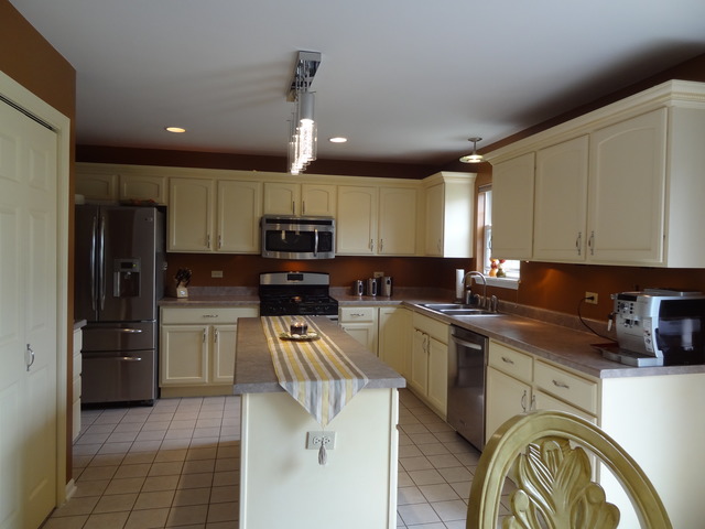 1811 Arbor Gate Dr, Plainfield, IL 60586 photo 11