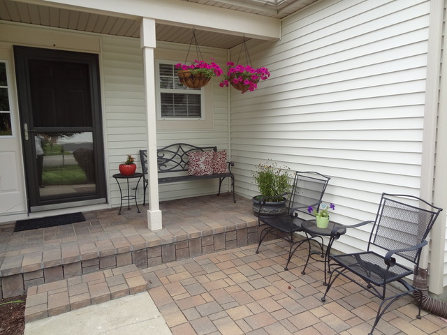 1811 Arbor Gate Dr, Plainfield, IL 60586 photo 2