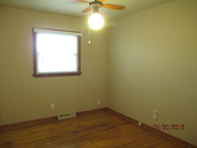 217 Hill Rd, Mchenry, IL 60051 photo 9