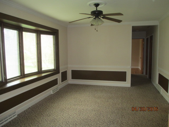 217 Hill Rd, Mchenry, IL 60051 photo 3