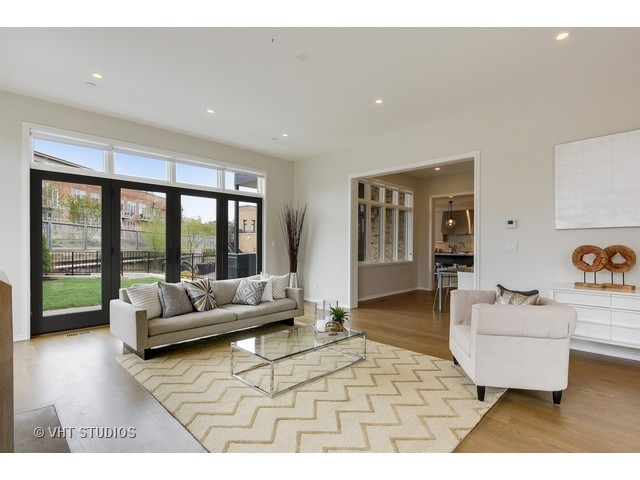  1763 N Wilmot Ave, Chicago, IL 60647 photo 6