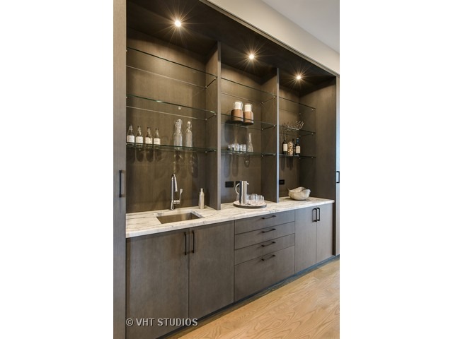  1763 N Wilmot Ave, Chicago, IL 60647 photo 13