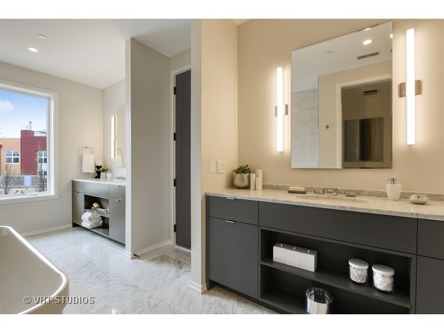  1763 N Wilmot Ave, Chicago, IL 60647 photo 22