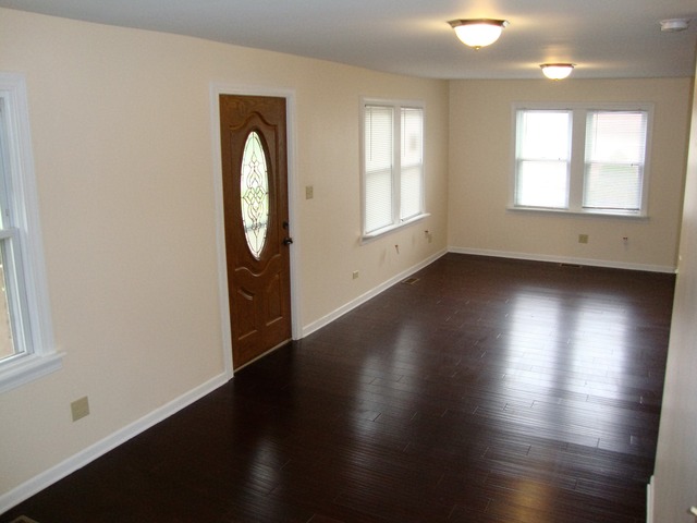 7444 S Thomas Ave, Bridgeview, IL 60455 photo 4