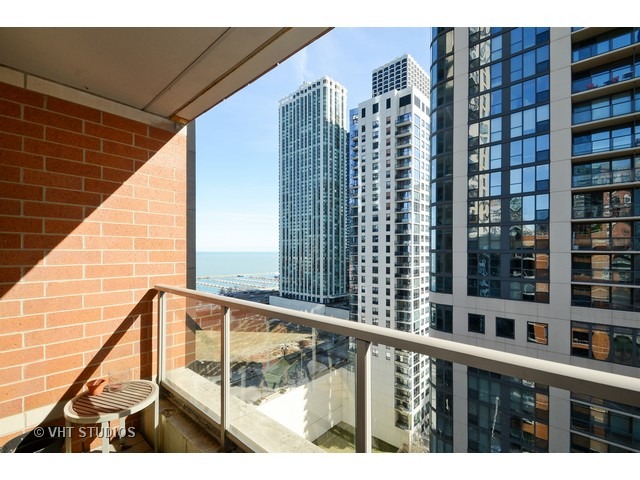 420 E Waterside Dr #1207, Chicago, IL 60601 photo 9
