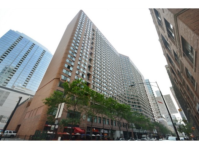 211 E Ohio St #2724, Chicago, IL 60611 photo 1