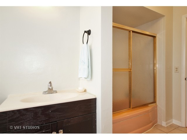 2 Timber Ln, Northbrook, IL 60062 photo 9