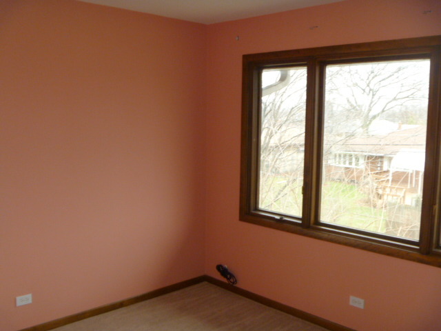 526 Ambleside Rd, Des Plaines, IL 60016 photo 17