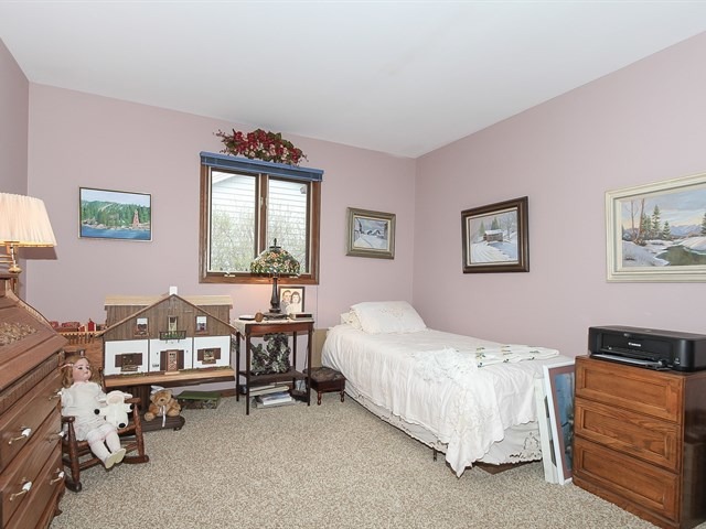 27 Greenridge Rd, Elgin, IL 60120 photo 17