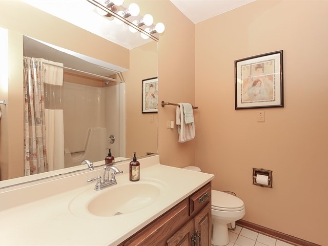 27 Greenridge Rd, Elgin, IL 60120 photo 14