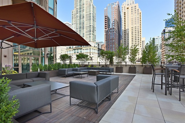 21 E Huron St #2701, Chicago, IL 60611 photo 17