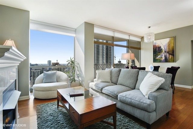 21 E Huron St #2701, Chicago, IL 60611 photo 2