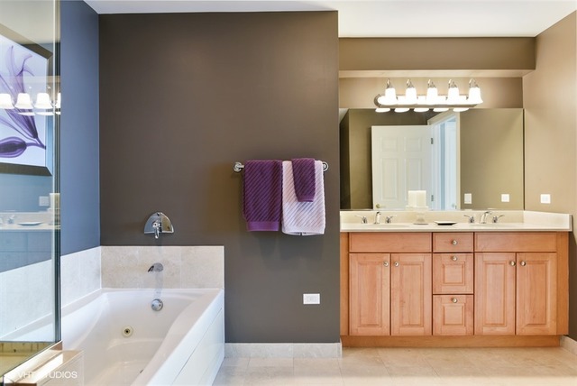 21 E Huron St #2701, Chicago, IL 60611 photo 10