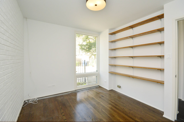 1371 E Park Pl, Chicago, IL 60637 photo 10