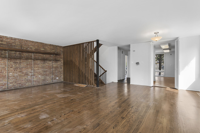 1371 E Park Pl, Chicago, IL 60637 photo 9