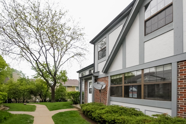 1334 Inverrary Ln #13C, Palatine, IL 60074 photo 3