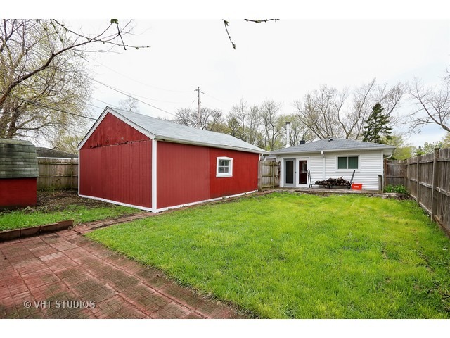 311 E Wayne Pl, Wheeling, IL 60090 photo 10