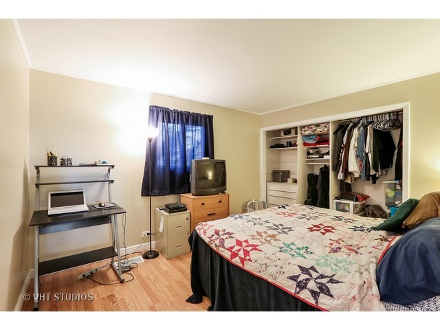 311 E Wayne Pl, Wheeling, IL 60090 photo 6