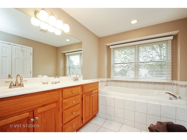 9007 Anthony Ln, Spring Grove, IL 60081 photo 10