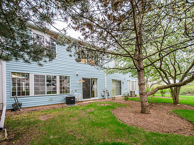 364 Monarch Birch Ct, Bartlett, IL 60103 photo 24