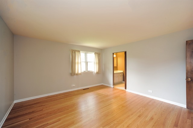 1698 Central Ave, Deerfield, IL 60015 photo 8