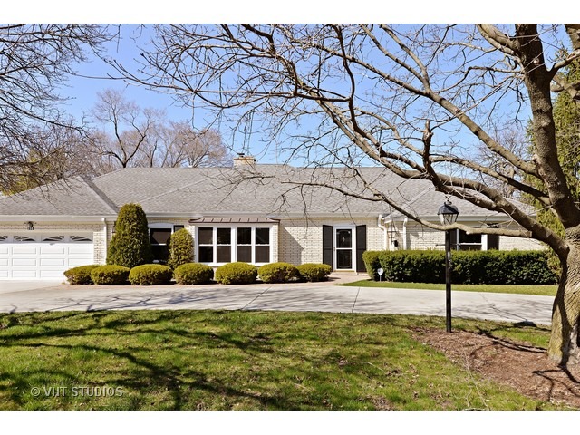 350 Sunset Dr, Northfield, IL 60093 photo 1