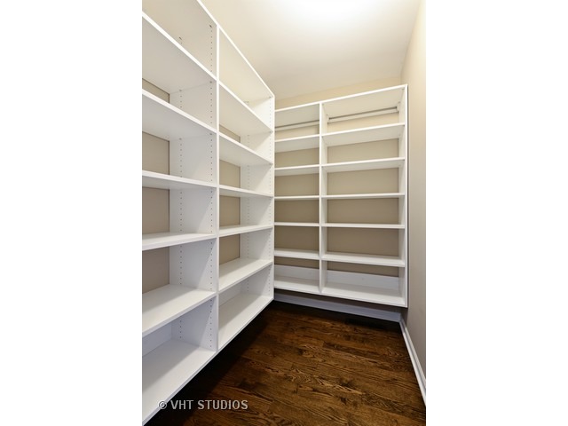 350 Sunset Dr, Northfield, IL 60093 photo 9