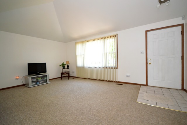 2606 John Bourg Dr, Plainfield, IL 60586 photo 2