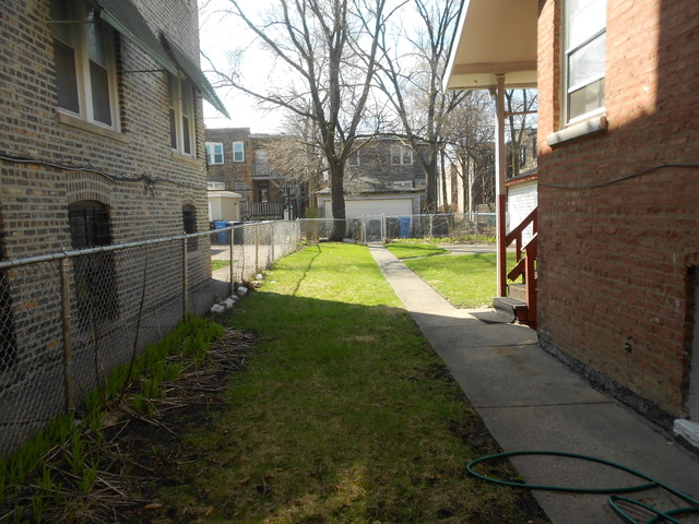 5469 W Hirsch St, Chicago, IL 60651 photo 5