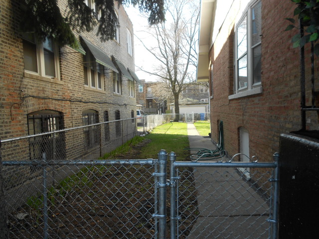5469 W Hirsch St, Chicago, IL 60651 photo 4