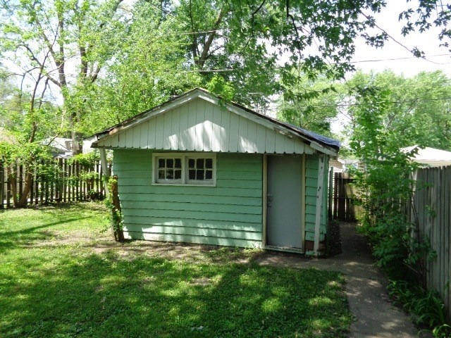 16820 Anthony Ave, Hazel Crest, IL 60429 photo 2