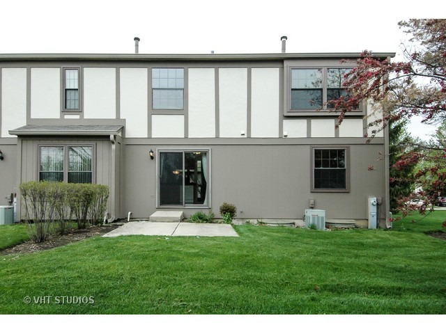 4505 Opal Dr, Hoffman Estates, IL 60192 photo 11