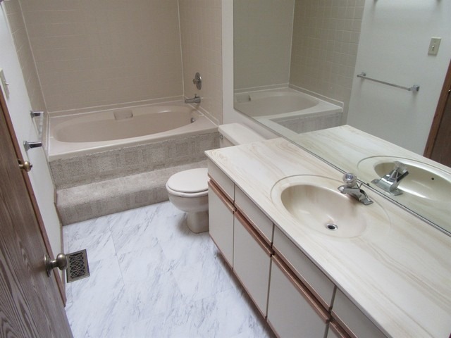 4505 Opal Dr, Hoffman Estates, IL 60192 photo 10