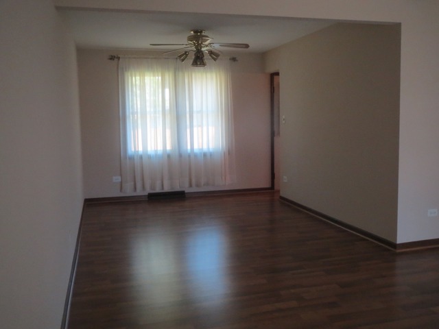 403 E Church St, Minooka, IL 60447 photo 7