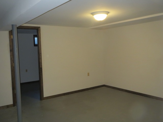403 E Church St, Minooka, IL 60447 photo 22