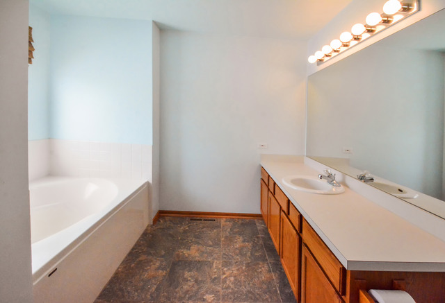 2309 Timber Trl, Plainfield, IL 60586 photo 13