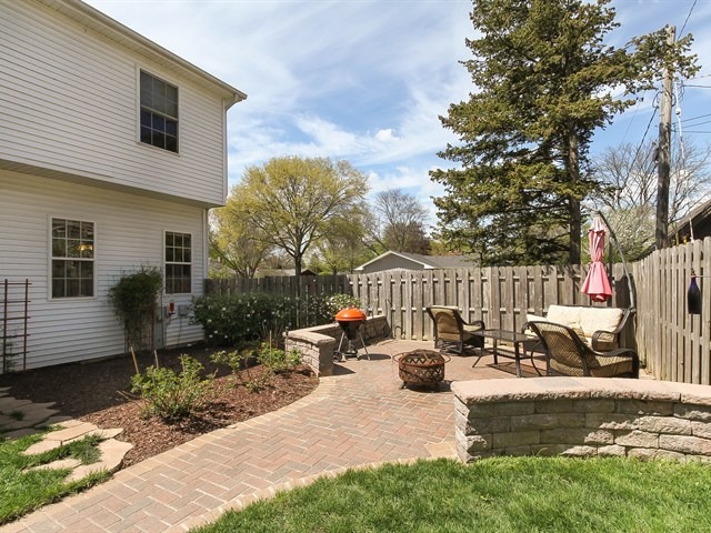701 Deborah Ave, Elgin, IL 60123 photo 20
