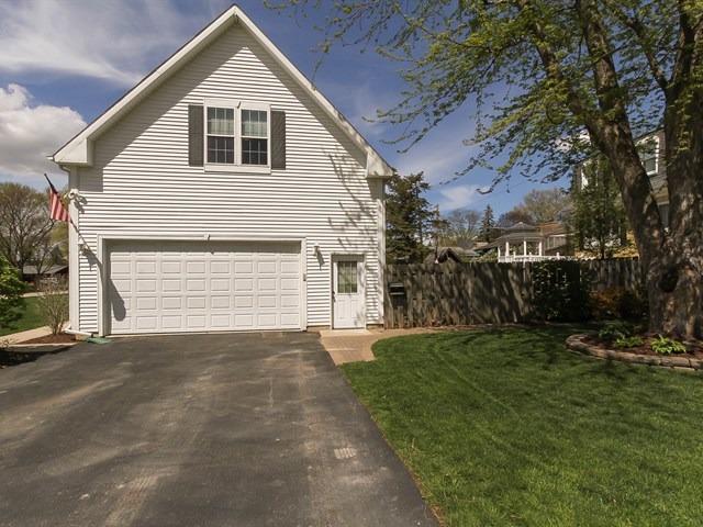 701 Deborah Ave, Elgin, IL 60123 photo 21