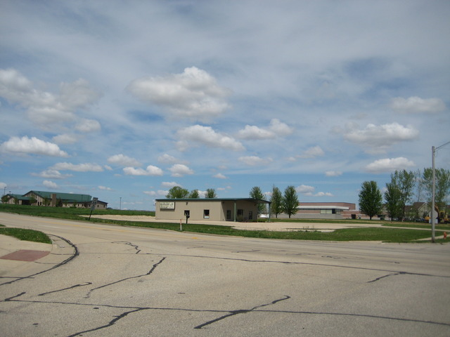 2501 E Ave, Sterling, IL 61081 photo 2