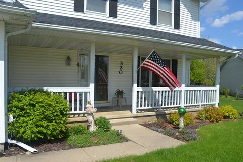 320 Fieldstone Ln, Dixon, IL 61021 photo 2